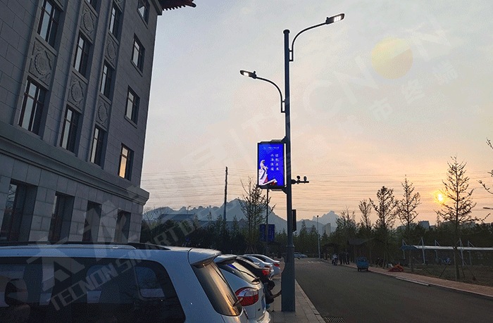LED燈桿屏，燈桿屏